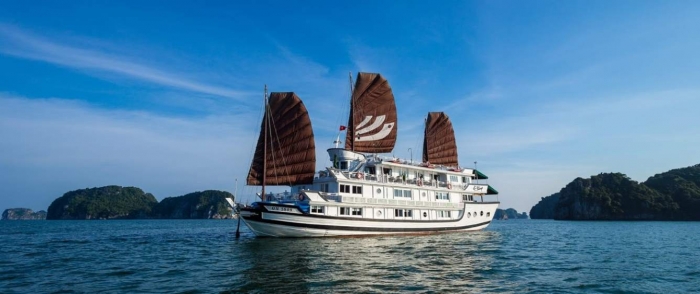 Discovery Ha long bay 2 days 1 night with A class Legend cruise